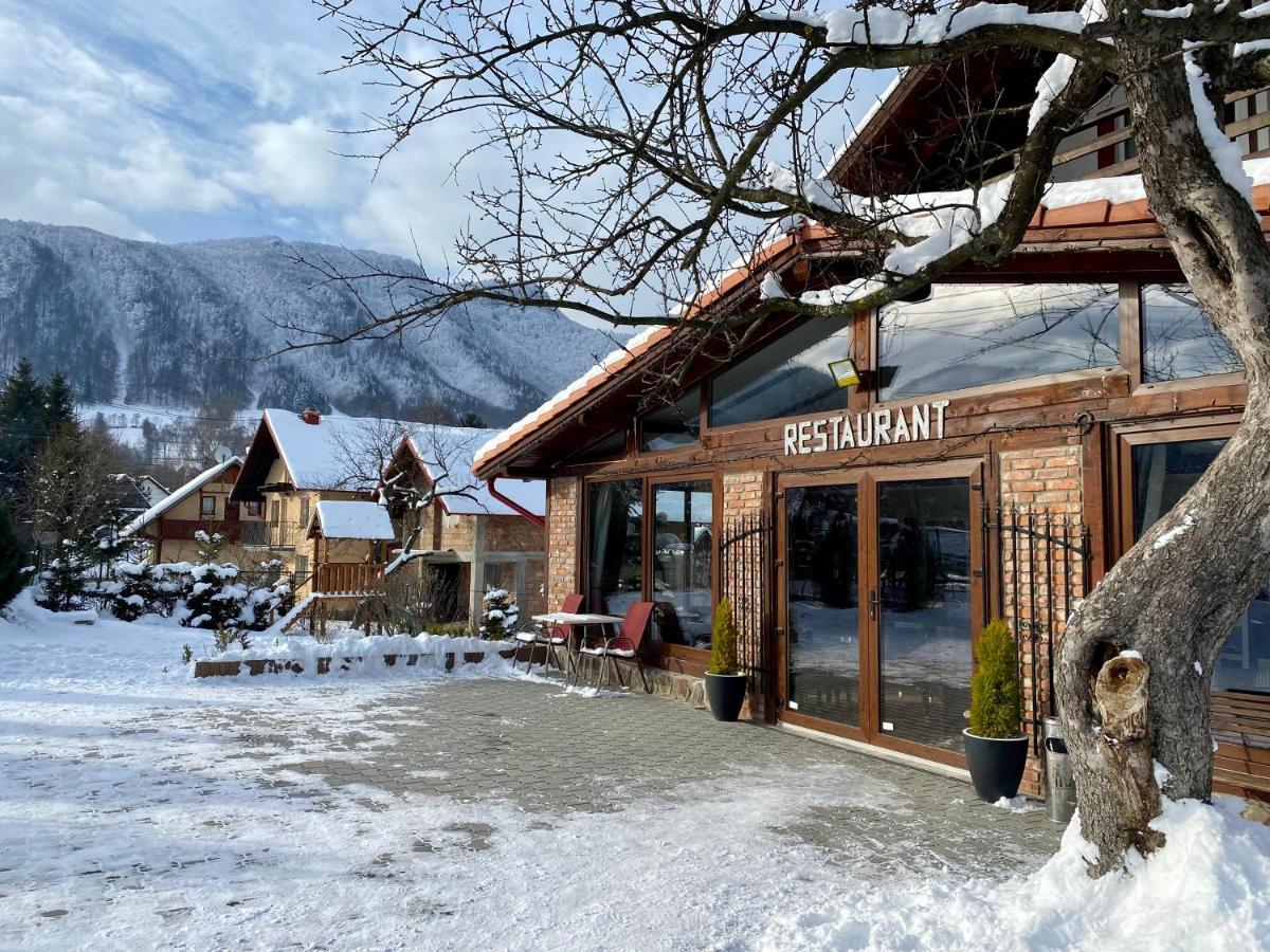 Casa Centiu Hotell Bran  Exteriör bild