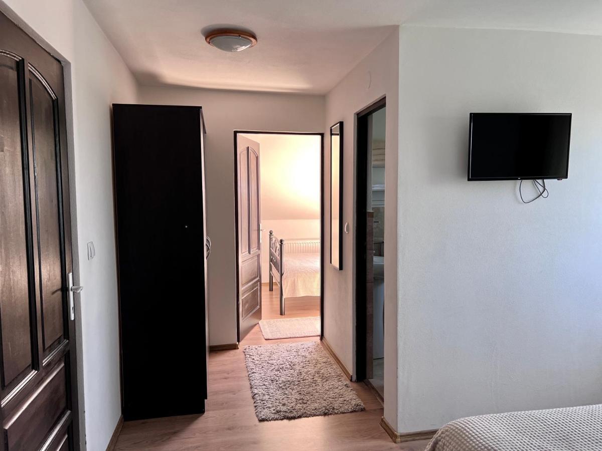 Casa Centiu Hotell Bran  Exteriör bild