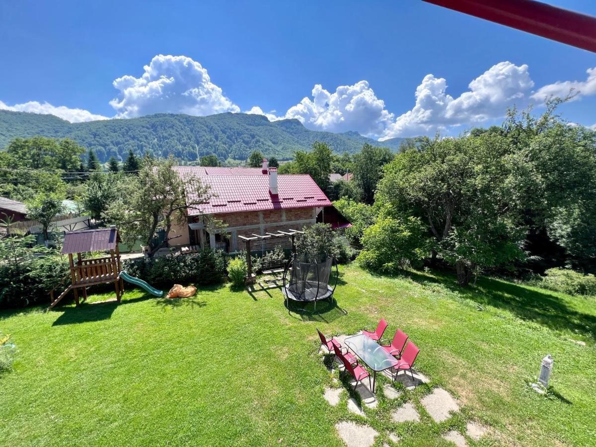Casa Centiu Hotell Bran  Exteriör bild