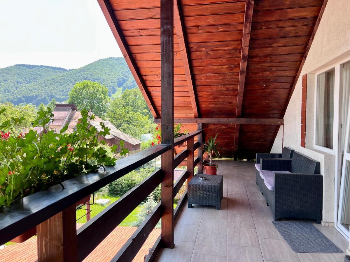 Casa Centiu Hotell Bran  Exteriör bild