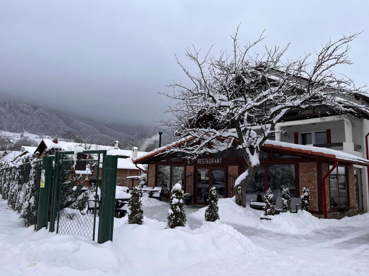 Casa Centiu Hotell Bran  Exteriör bild