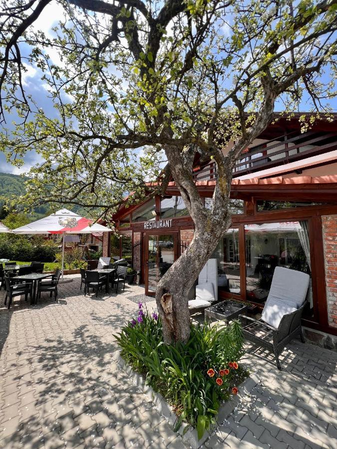 Casa Centiu Hotell Bran  Exteriör bild