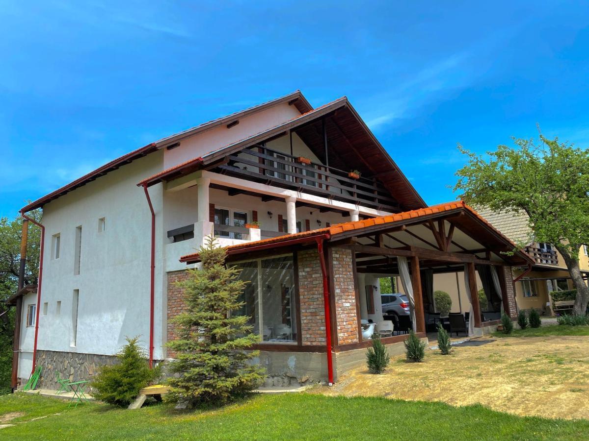 Casa Centiu Hotell Bran  Exteriör bild